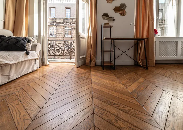 Central Modern Loft With Balcony Next To Mariott -600Mbps Wifi